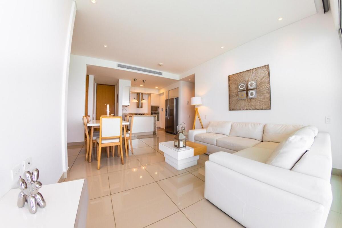 Luxury Aparment Ocean View H2 Apto 2105 *