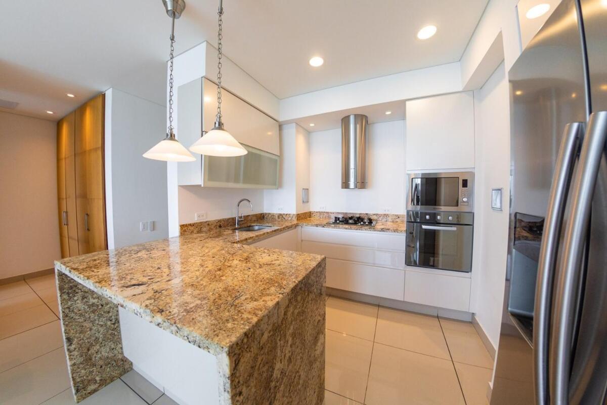 Luxury Aparment Ocean View H2 Apto 2105 *