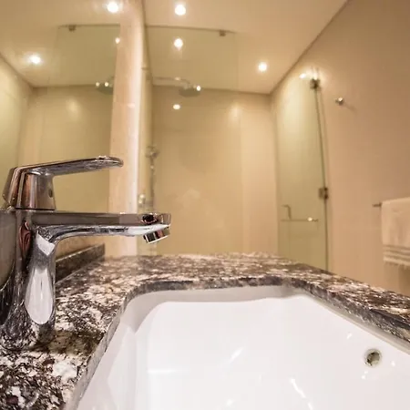 Luxury Aparment Ocean View H2 Apto 2105 *